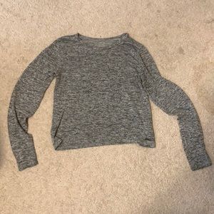 Cropped long sleeve Hollister top